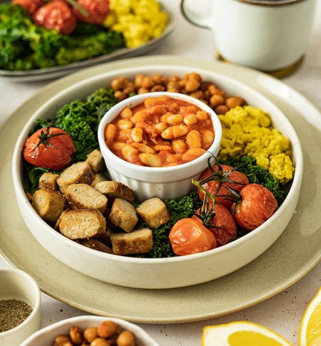 vegini Rezept veganes English Breakfast mit Bratwurst
