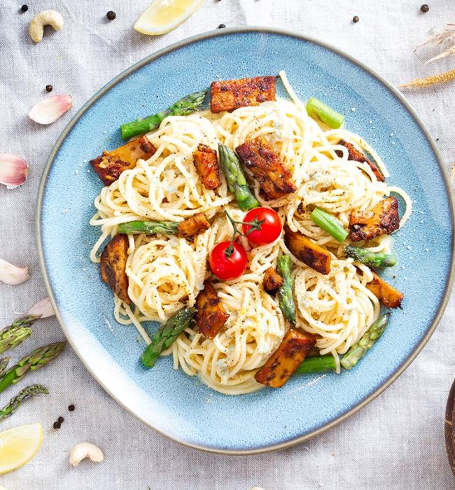 vegini Rezept vegane Chunks mit Spargel Zitronen Sauce