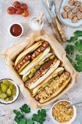 veganer Bratwurst Hot Dog von vegini